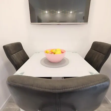 Apartment Mini