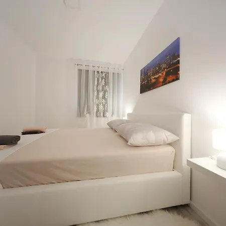 Apartment Mini *
