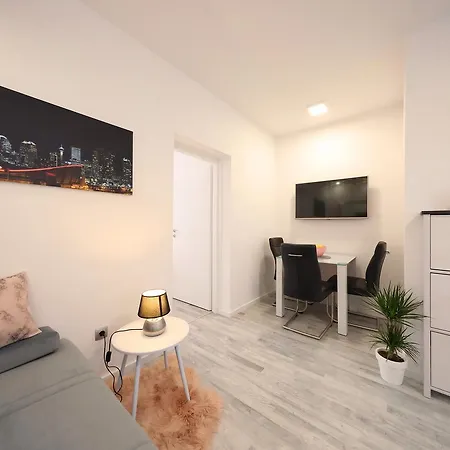 Apartment Mini